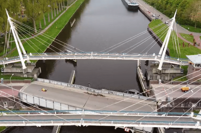 Groningse Gerrit Krolbrug aangevaren. Luchtfoto