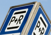 Nieuw online Kennisnetwerk Parkeren; foto bord P en R