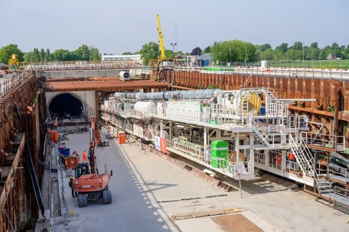 Onveilige omstandigheden - Foto tunnel Rijnlandroute