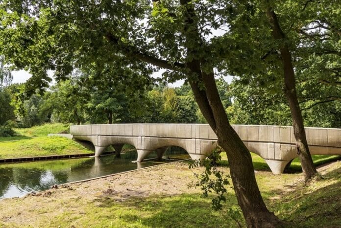 3D-geprinte betonnen fietsbrug in Nijmegen