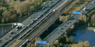 Versterking Rozenoordbrug - luchtfoto van de Rozenoordbrug