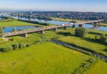 Rijnbrug bij Rhenen - luchtfoto