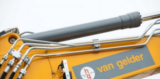 Van Gelder - fragment machine met bedrijfsnaam erop