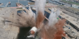 Middensluis in Terneuzen - foto van de ontploffing, vanuit de lucht