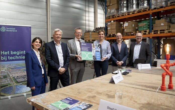 Installatiebranche - foto van de lancering van het brancheplanverpakkingen