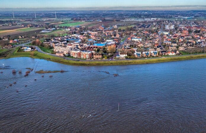 neder-betuwe waaldijk bij Ochten