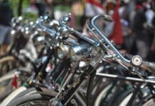 City Deal Fietsen - rij sturen van geparkeerde fietsen