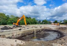 Een deel van de Mixed-in-Place wand die is uitgegraven