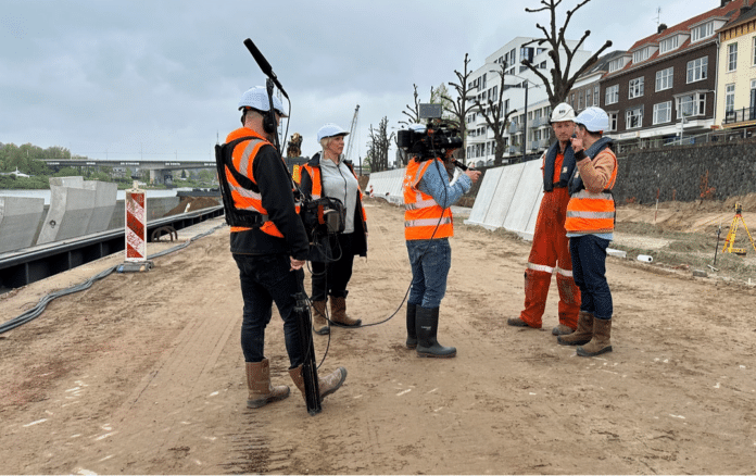 De bouw maakt het