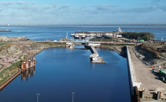 Middensluis Terneuzen, luchtfoto