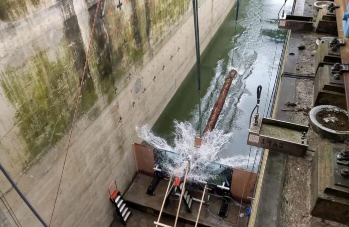 Deltares Deltagoot test glazen waterkering belfeld maas