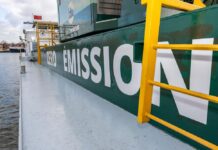 Nederlands eerste volledig zero-emission draadkraanschip Prins ZEs Van den Herik-Sliedrecht