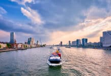 Waterstof- en methanolverbrandingsmotoren zijn op dit moment nog niet beschikbaar voor de binnenvaart (foto f9photos via iStock)